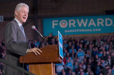 Former President Clinton speaks at UW-Green Bay