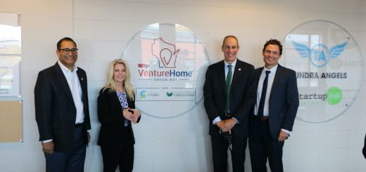 Chancellor Alexander meets with VentureHome-Green Bay leaders